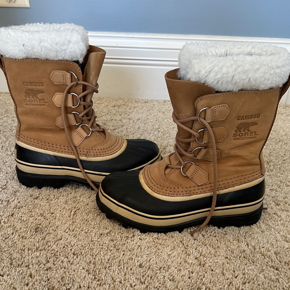 Sorel Caribou Boots in Tan and Black